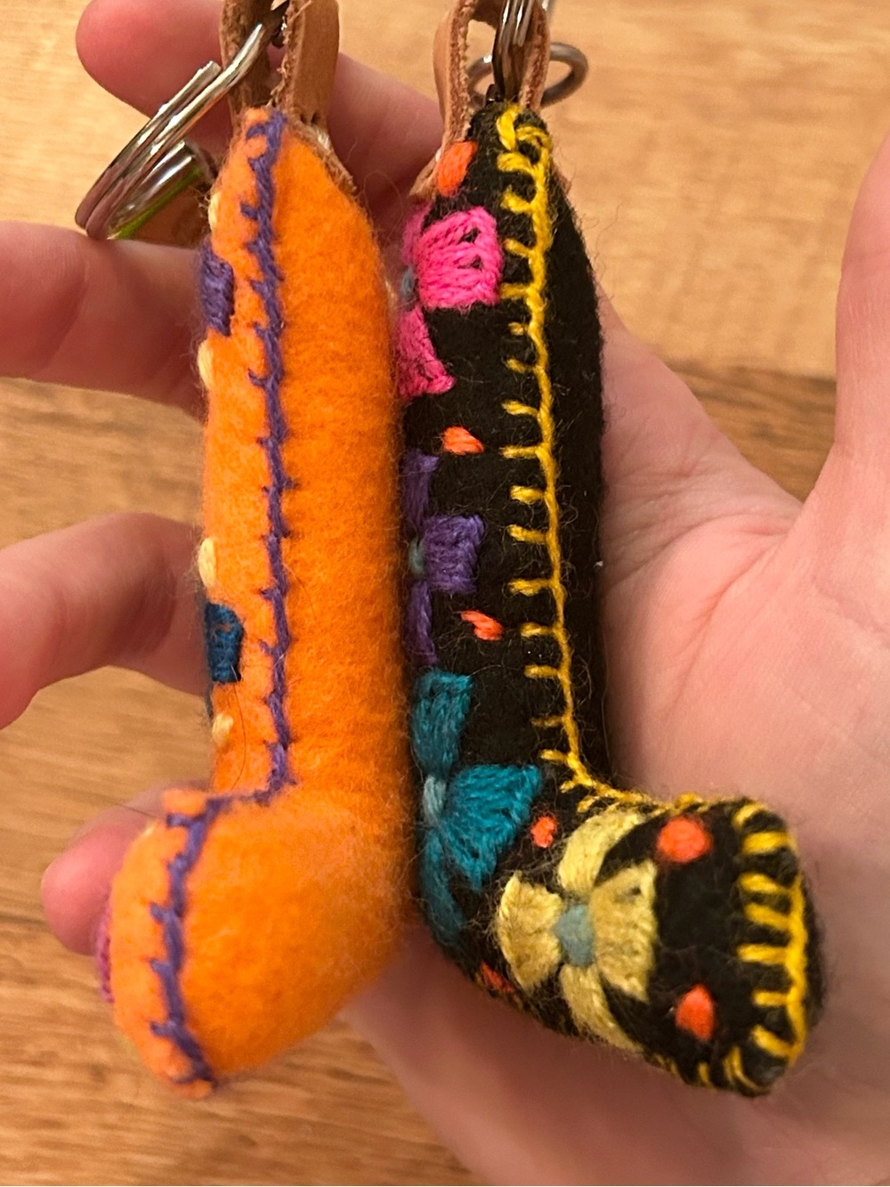 Consuela Two Embroidered Felt Letter “L” Bag Charms in Black and Orange - Picture 5 of 8